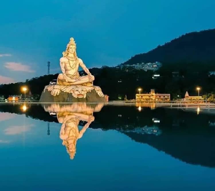 Rishikesh a best place to visit in Uttarakhand