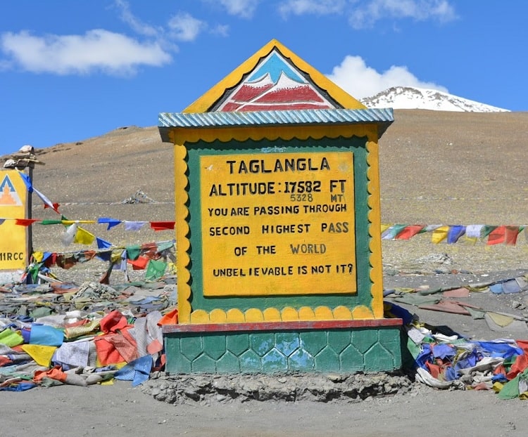Taglang La pass in Ladakh