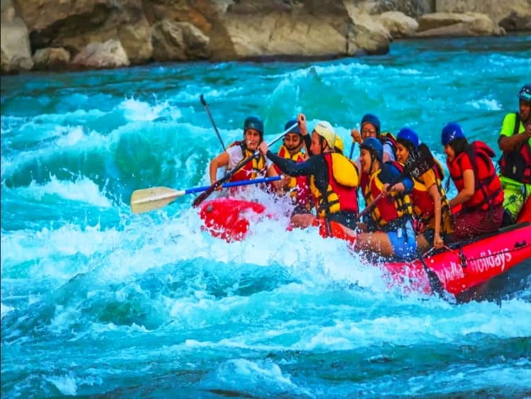 Rishikesh a best place to visit in Uttarakhand in summer