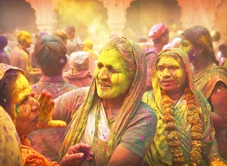 Holi in Varanasi a best place to celebrate in India