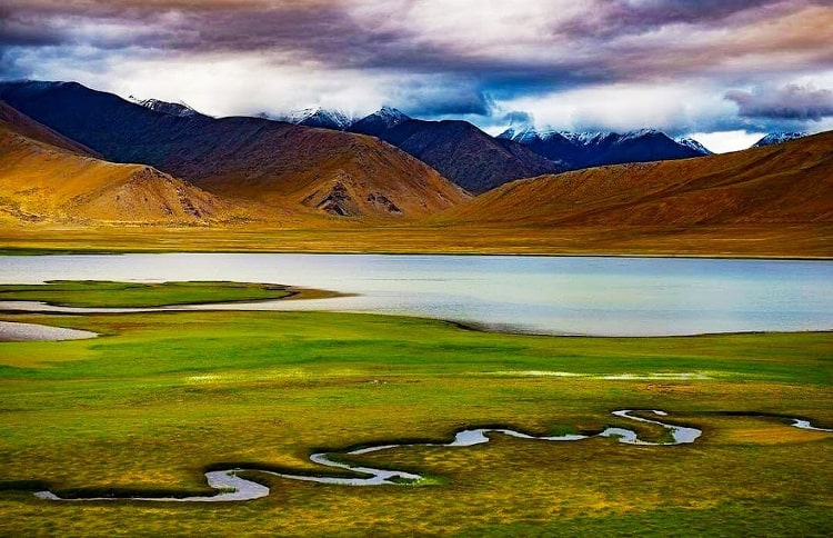 Tso Kar a best place for photography in Ladakh