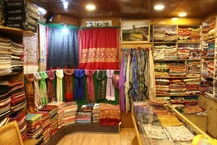 Himalayan shawl Shops In Leh
