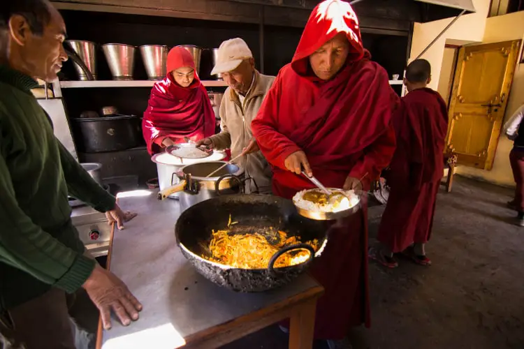 Places to eat near Spituk Gompa