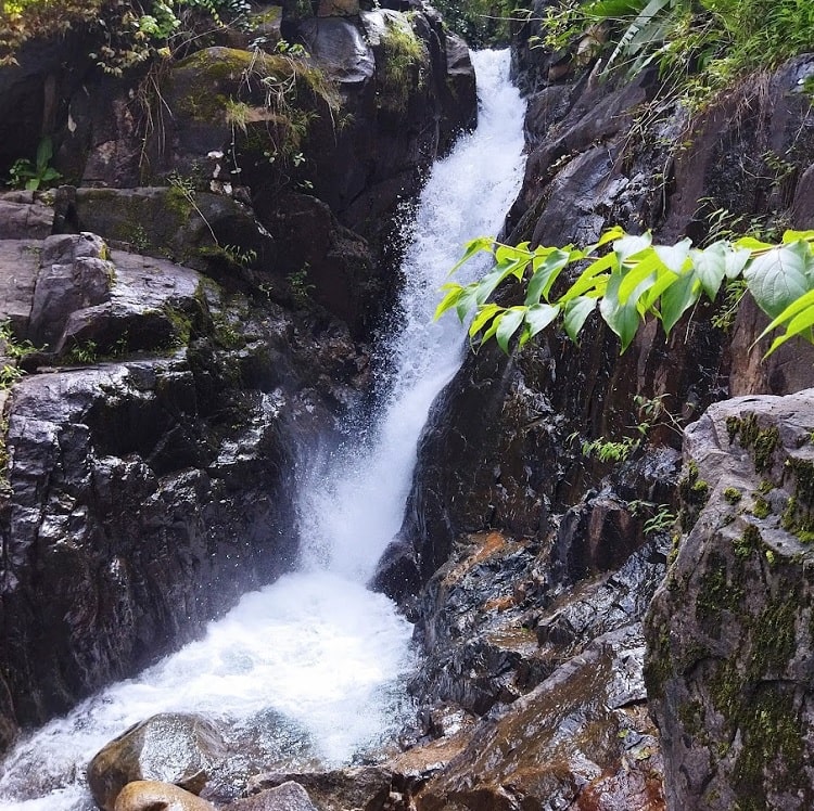 Vajrapoha Falls a best waterfall near Belgaum