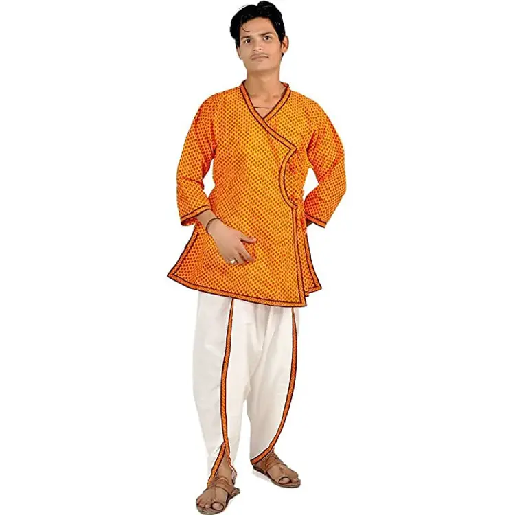 6,135 Maharashtra Traditional Dress Images, Stock Photos & Vectors |  Shutterstock